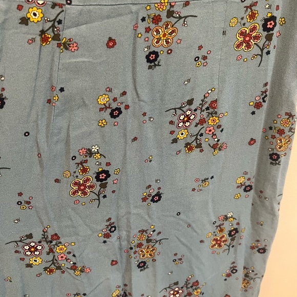 Biden Floral Blue Dress with 3/4 Sleeves size 6 - Picture 6 of 8